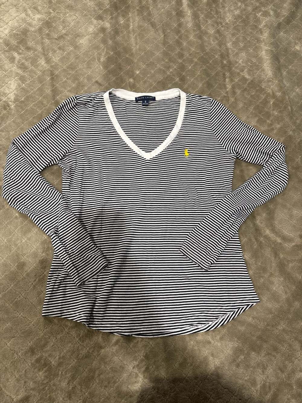 Ralph Lauren Women's Navy and White Striped Long Sleeve V-Neck Top Size Medium